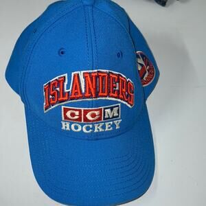 Vintage - NY New York Islanders CCM HOCKEY Hat Snapback Adjustable Blue
